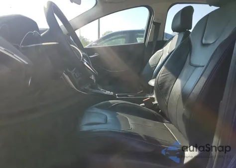 2015 Ford Focus Titanium from USA, damaged, VIN 1FADP3J21FL363273